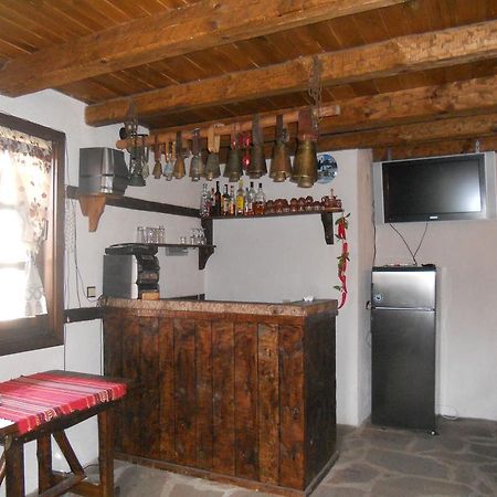 Djolevi Guesthouse Добринище Екстериор снимка